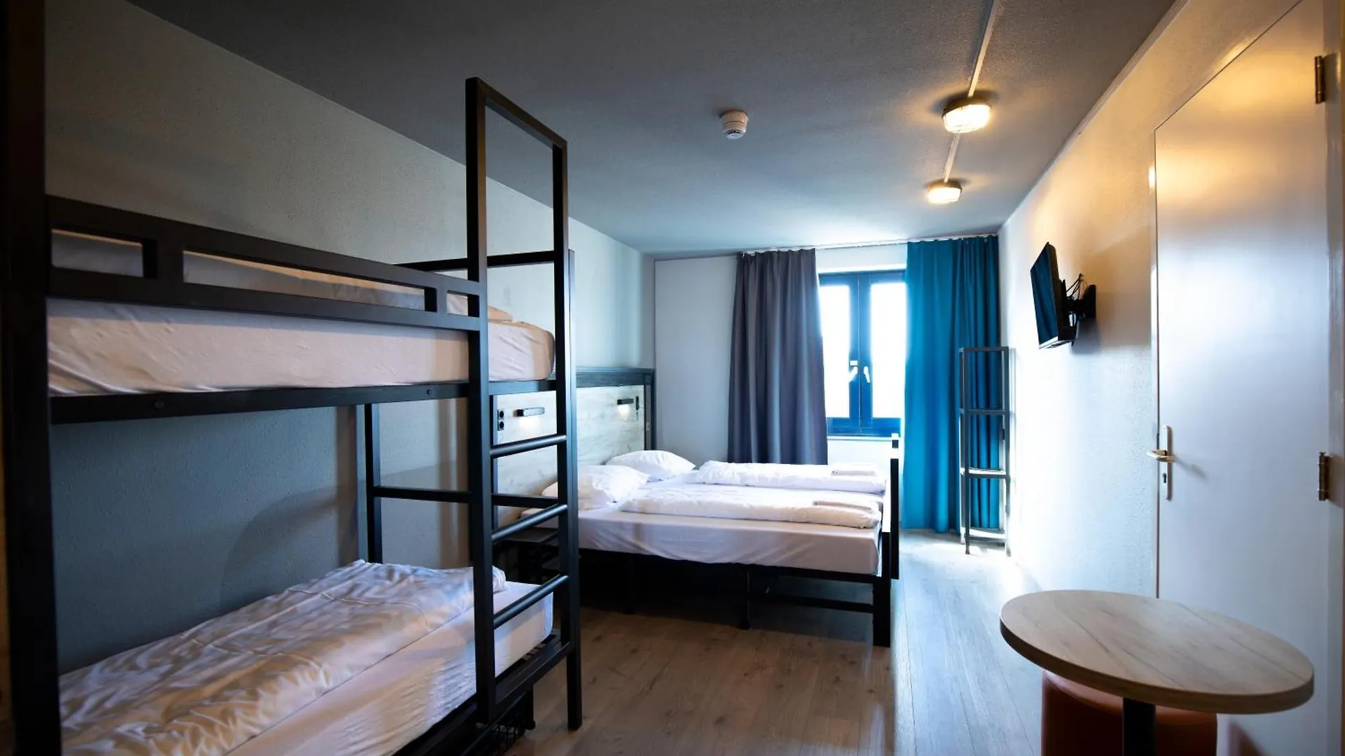 Hotel A&O Rotterdam City