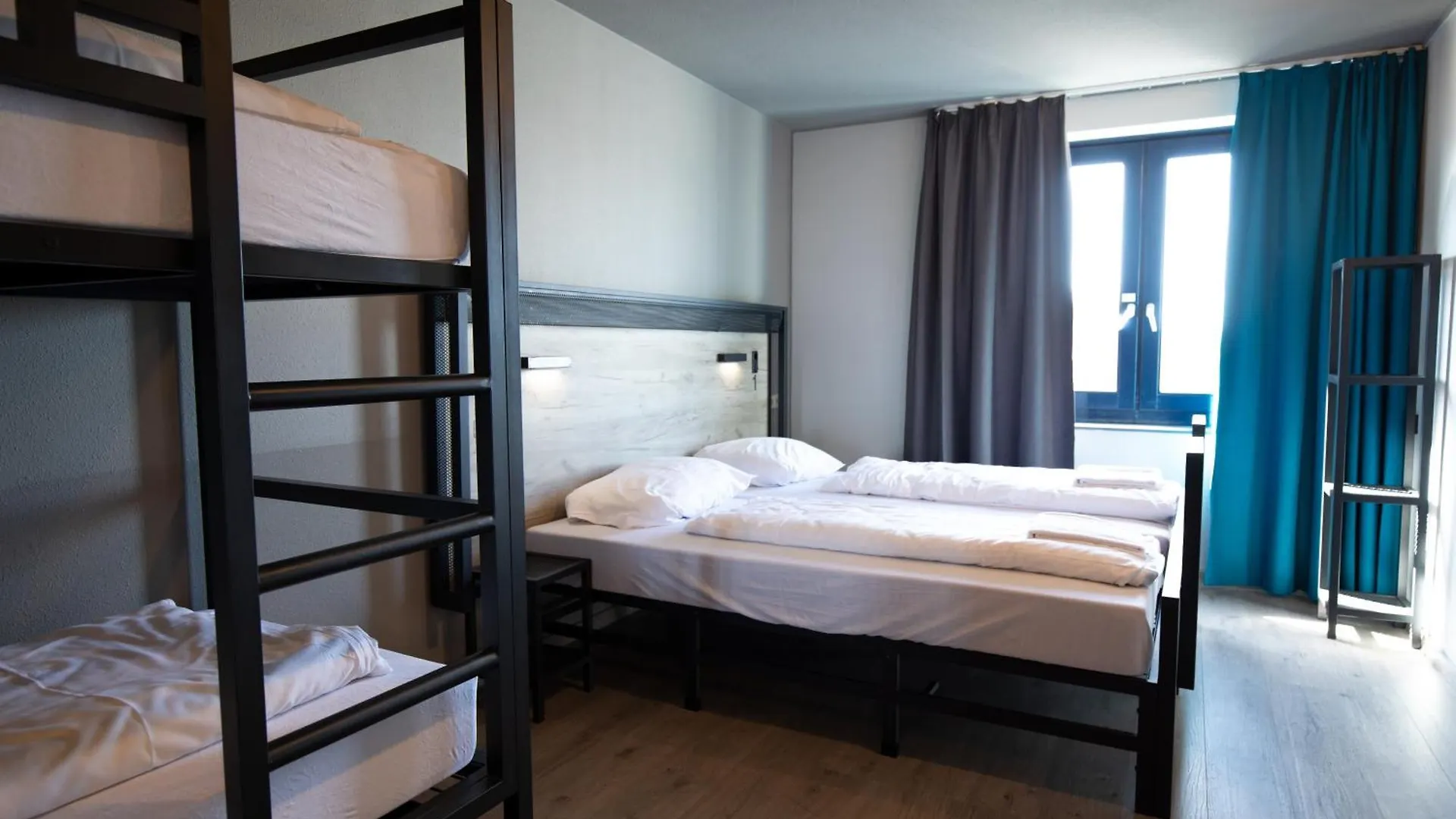 Hotel A&O Rotterdam City